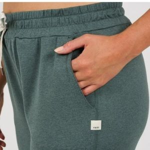Vuori joggers